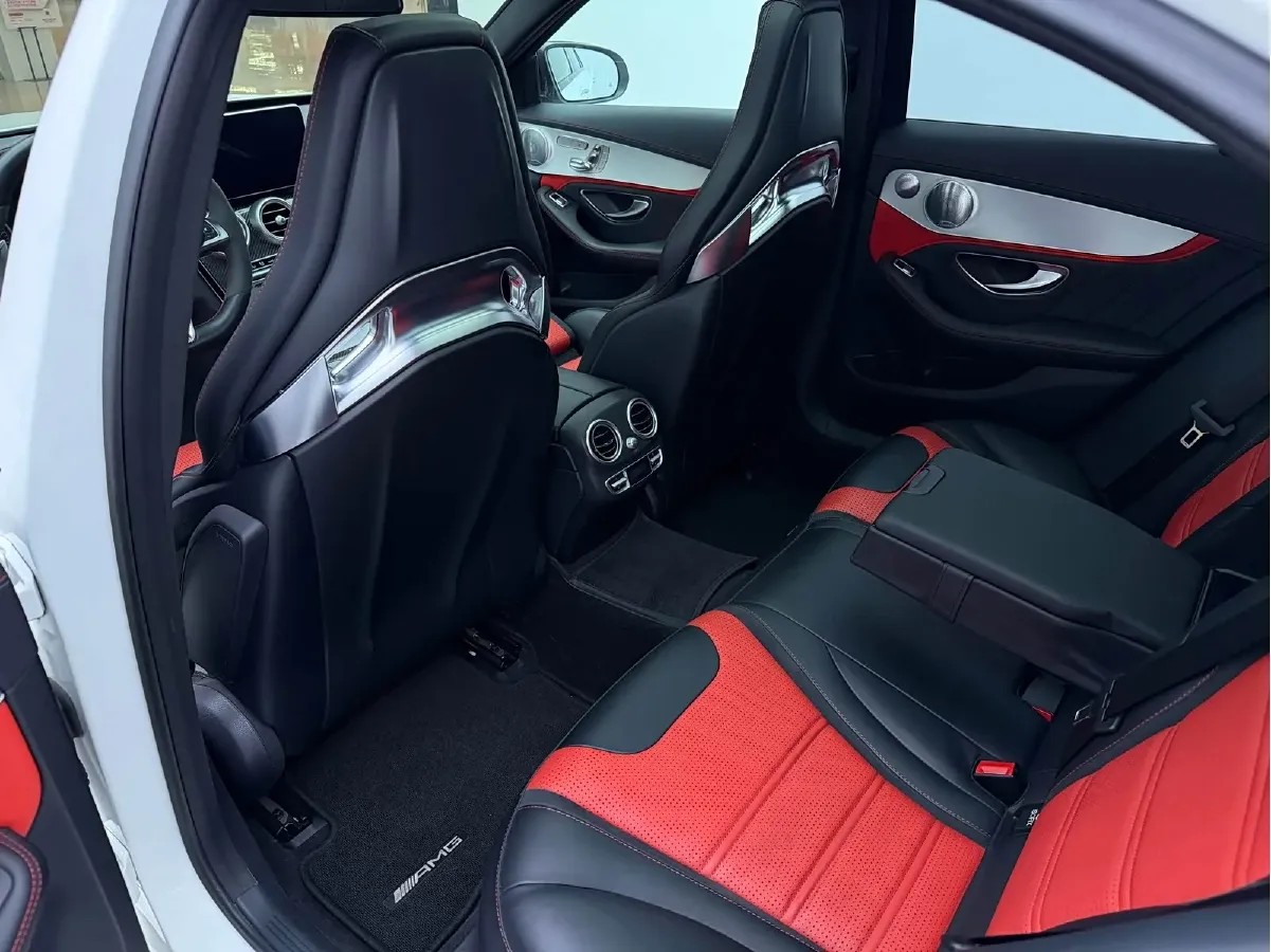 2015 Mercedes-Benz C AMG 4.0T 510HP V8 7AT,autocango,china used car exporter,china ev exporter,chinese used car exporter,chinese used ev exporter