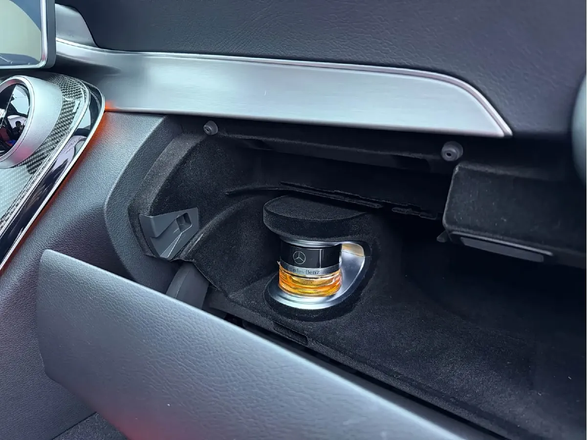 2015 Mercedes-Benz C AMG 4.0T 510HP V8 7AT,autocango,china used car exporter,china ev exporter,chinese used car exporter,chinese used ev exporter