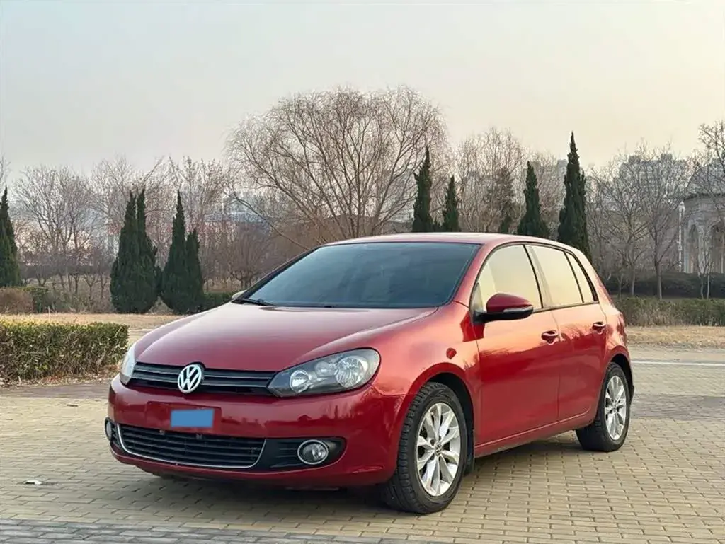 2012 Volkswagen Golf 1.4T 131HP L4 7DCT
