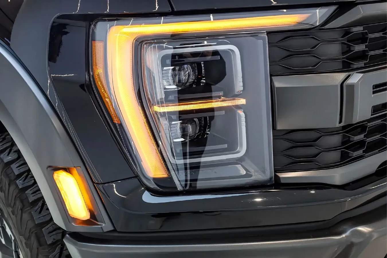 2023 Ford F-150 3.5T 423HP V6 10AT,autocango,china used car exporter,china ev exporter,chinese used car exporter,chinese used ev exporter