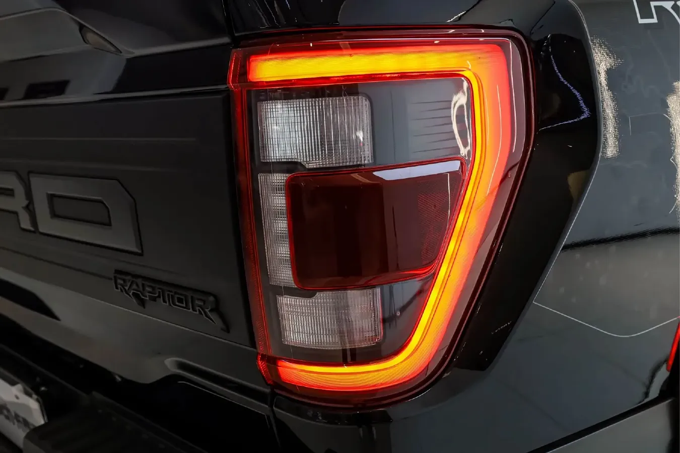 2023 Ford F-150 3.5T 423HP V6 10AT,autocango,china used car exporter,china ev exporter,chinese used car exporter,chinese used ev exporter