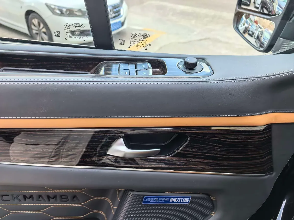 2024 Ford Tourneo 2.0T 220HP L4 9AT,autocango,china used car exporter,china ev exporter,chinese used car exporter,chinese used ev exporter