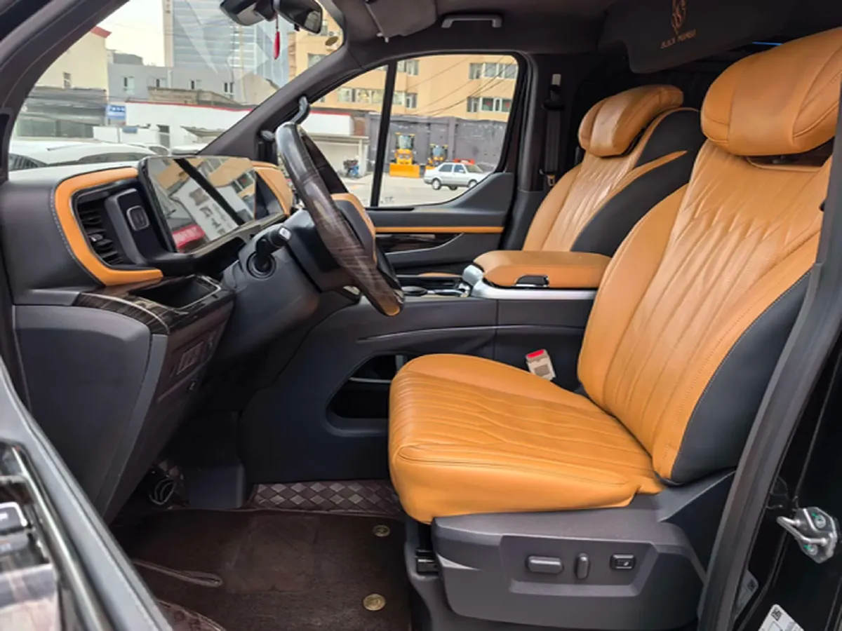 2024 Ford Tourneo 2.0T 220HP L4 9AT,autocango,china used car exporter,china ev exporter,chinese used car exporter,chinese used ev exporter