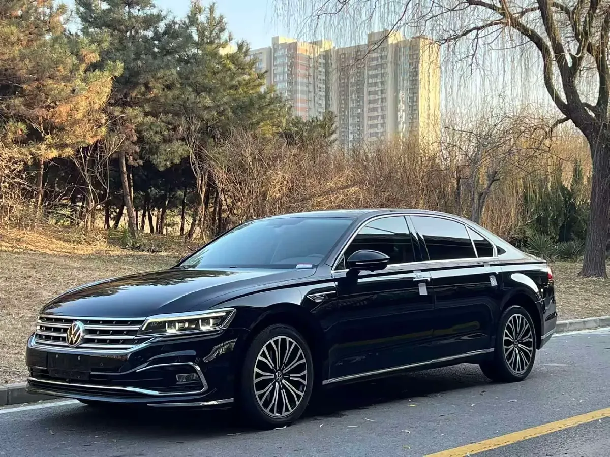 2021 Volkswagen Phideon 2.0T 224HP L4 7DCT,autocango,china used car exporter,china ev exporter,chinese used car exporter,chinese used ev exporter