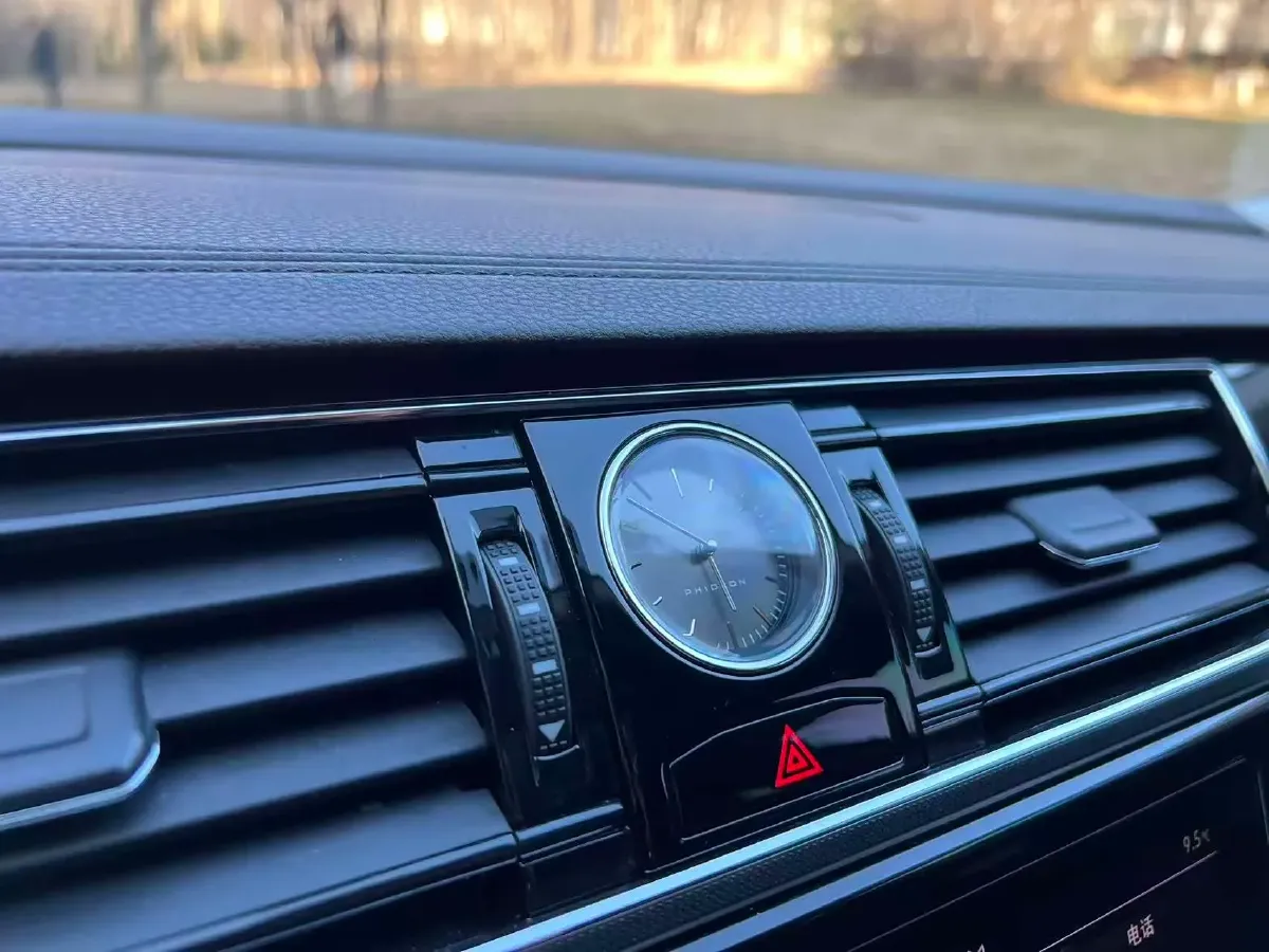 2021 Volkswagen Phideon 2.0T 224HP L4 7DCT,autocango,china used car exporter,china ev exporter,chinese used car exporter,chinese used ev exporter