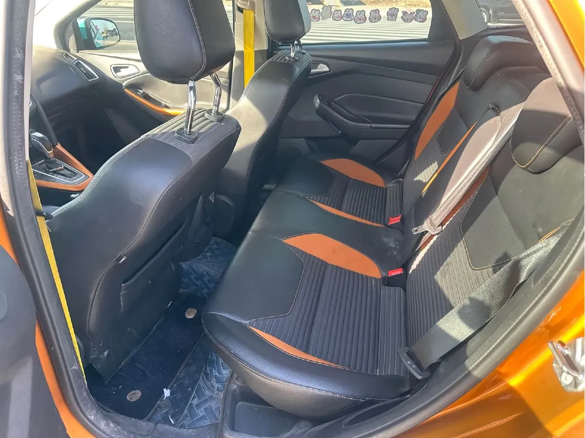 2017 Ford Focus 1.5T 181HP L4 6AT,autocango,china used car exporter,china ev exporter,chinese used car exporter,chinese used ev exporter