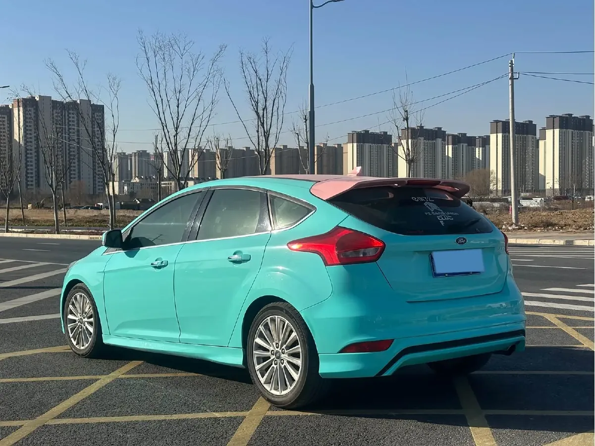 2017 Ford Focus 1.5T 181HP L4 6AT,autocango,china used car exporter,china ev exporter,chinese used car exporter,chinese used ev exporter