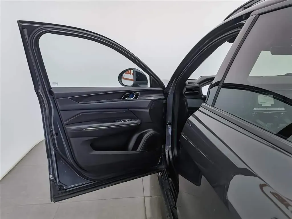 2023 LYNK&CO 01 EM-P 1.5T 150HP L3 3DHT PHEV 17.7KWH,autocango,china used car exporter,china ev exporter,chinese used car exporter,chinese used ev exporter