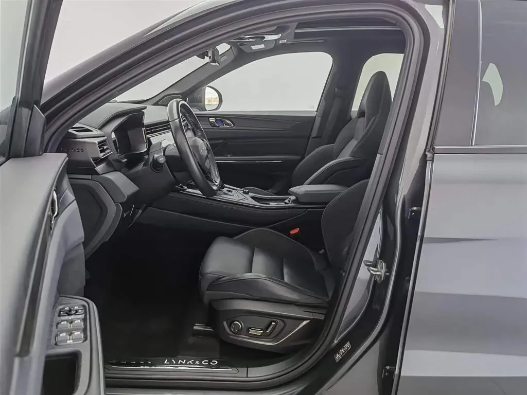 2023 LYNK&CO 01 EM-P 1.5T 150HP L3 3DHT PHEV 17.7KWH,autocango,china used car exporter,china ev exporter,chinese used car exporter,chinese used ev exporter