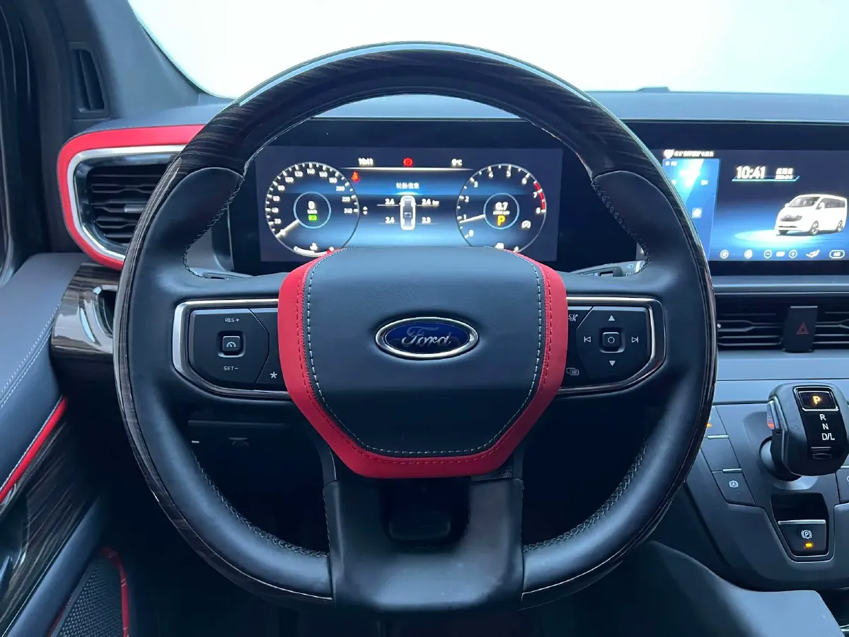 2024 Ford Tourneo 2.0T 220HP L4 9AT,autocango,china used car exporter,china ev exporter,chinese used car exporter,chinese used ev exporter