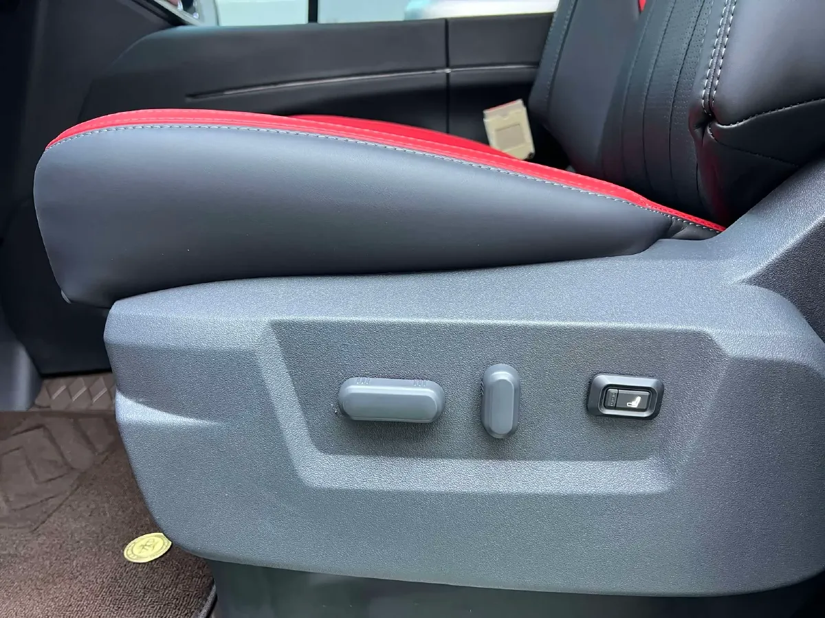 2024 Ford Tourneo 2.0T 220HP L4 9AT,autocango,china used car exporter,china ev exporter,chinese used car exporter,chinese used ev exporter