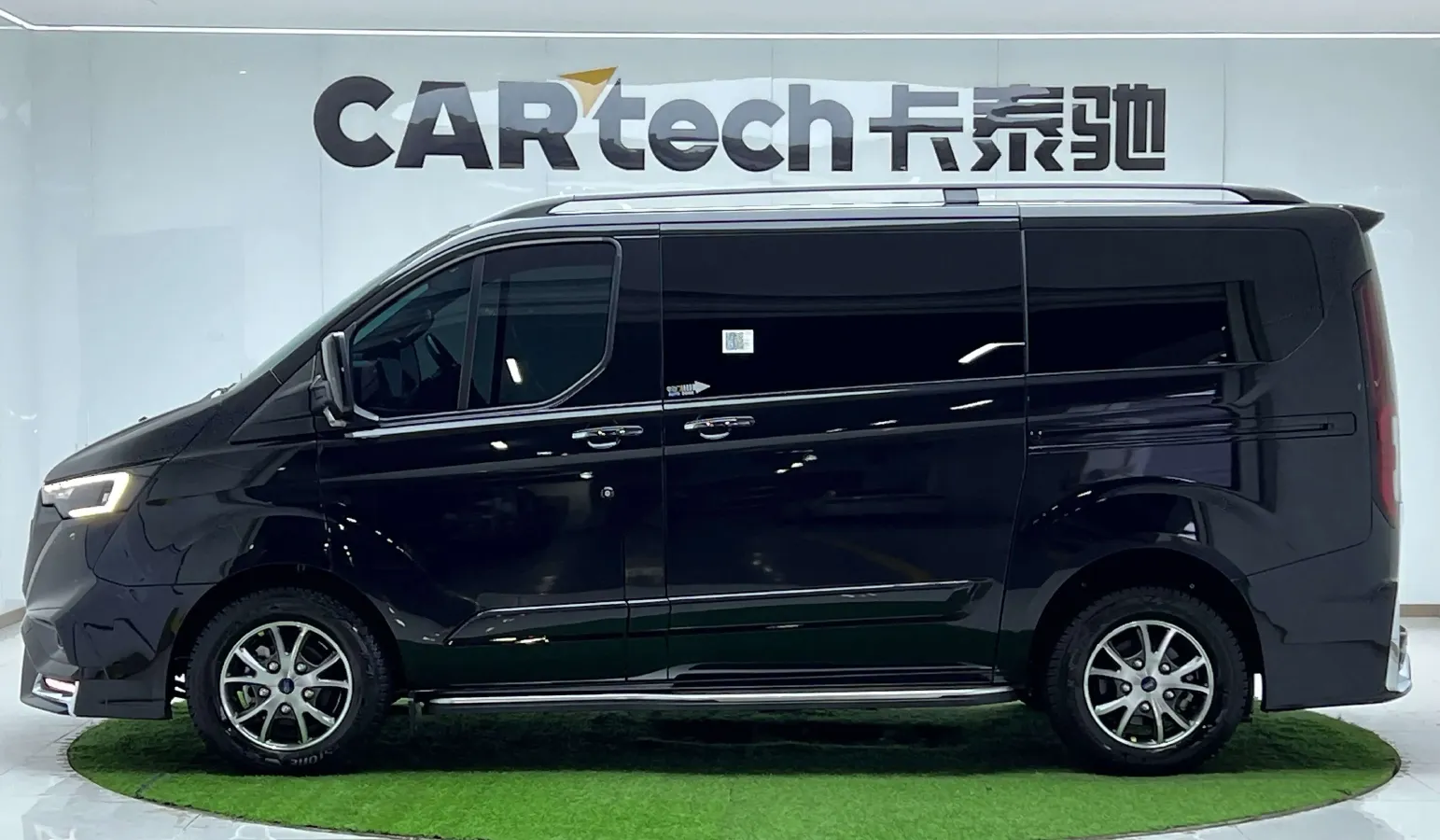 2024 Ford Tourneo 2.0T 220HP L4 9AT,autocango,china used car exporter,china ev exporter,chinese used car exporter,chinese used ev exporter