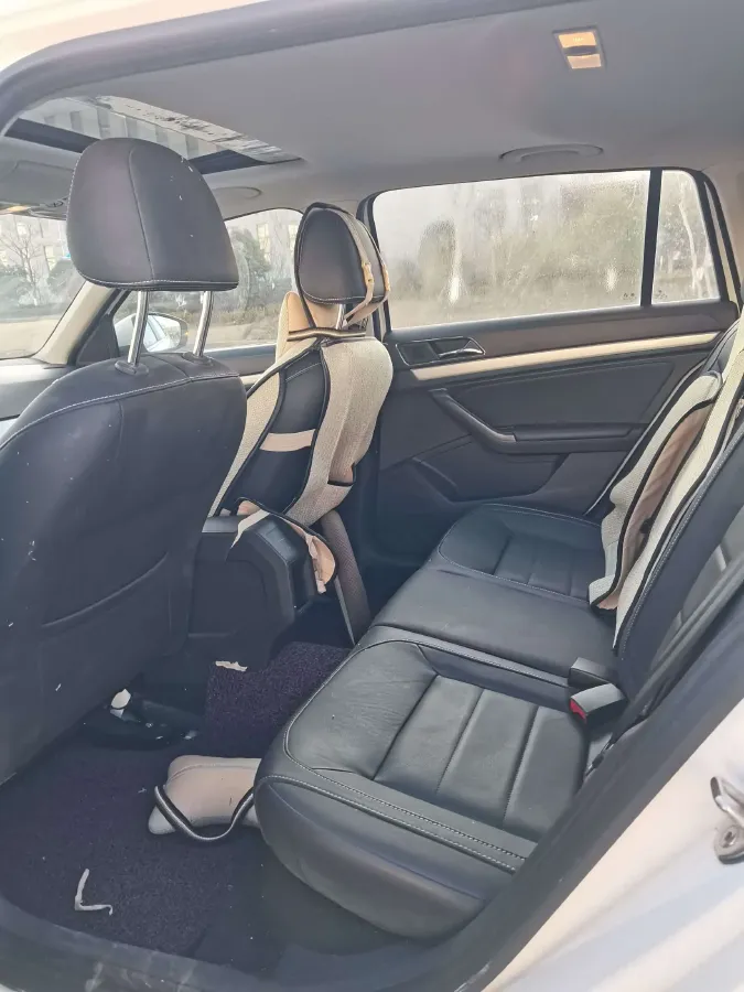 2015 Volkswagen Gran Lavida 1.6L 110HP L4 5MT,autocango,china used car exporter,china ev exporter,chinese used car exporter,chinese used ev exporter