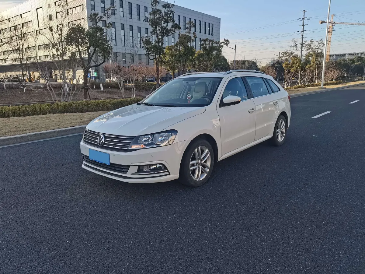 2015 Volkswagen Gran Lavida 1.6L 110HP L4 5MT,autocango,china used car exporter,china ev exporter,chinese used car exporter,chinese used ev exporter