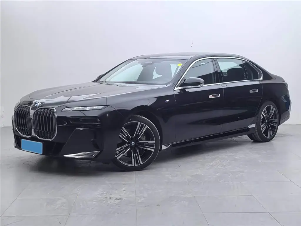 2023 BMW 7 Series 3.0T 381HP L6 8AT