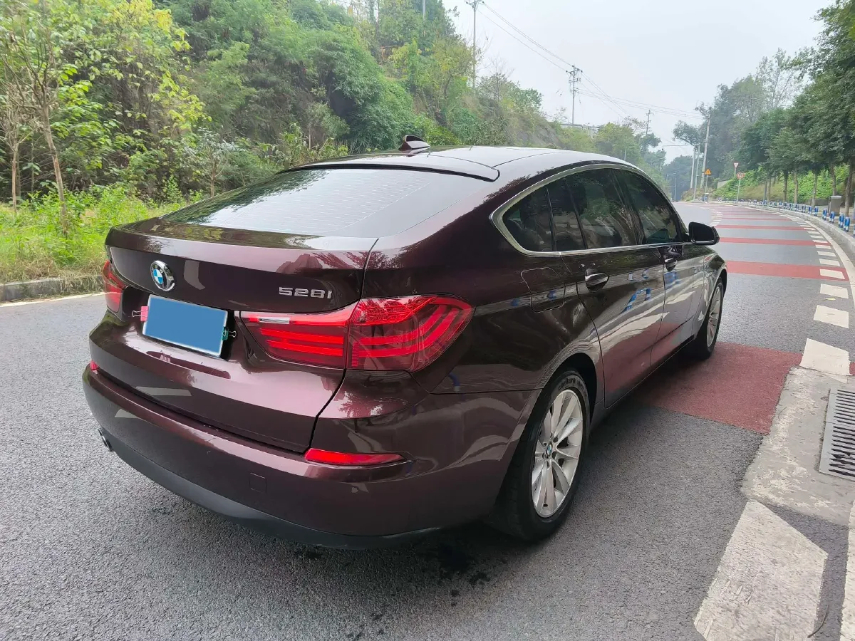 2015 BMW 5 Series GT 2.0T 245HP L4 8AT,autocango,china used car exporter,china ev exporter,chinese used car exporter,chinese used ev exporter