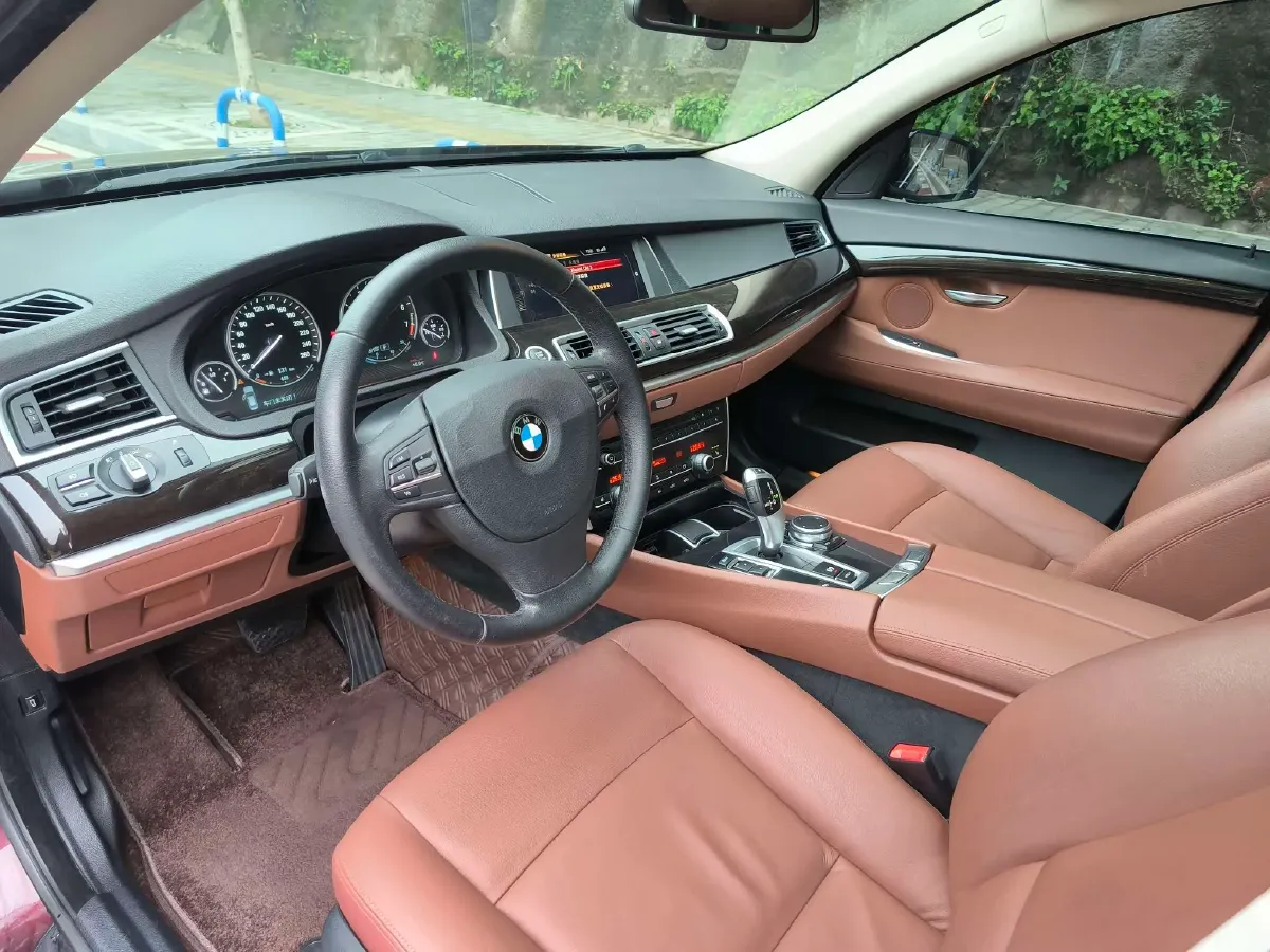 2015 BMW 5 Series GT 2.0T 245HP L4 8AT,autocango,china used car exporter,china ev exporter,chinese used car exporter,chinese used ev exporter