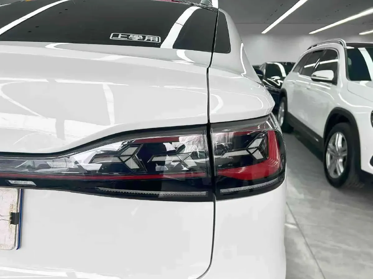 2022 Volkswagen Tiguan X 2.0T 186HP L4 7DCT,autocango,china used car exporter,china ev exporter,chinese used car exporter,chinese used ev exporter