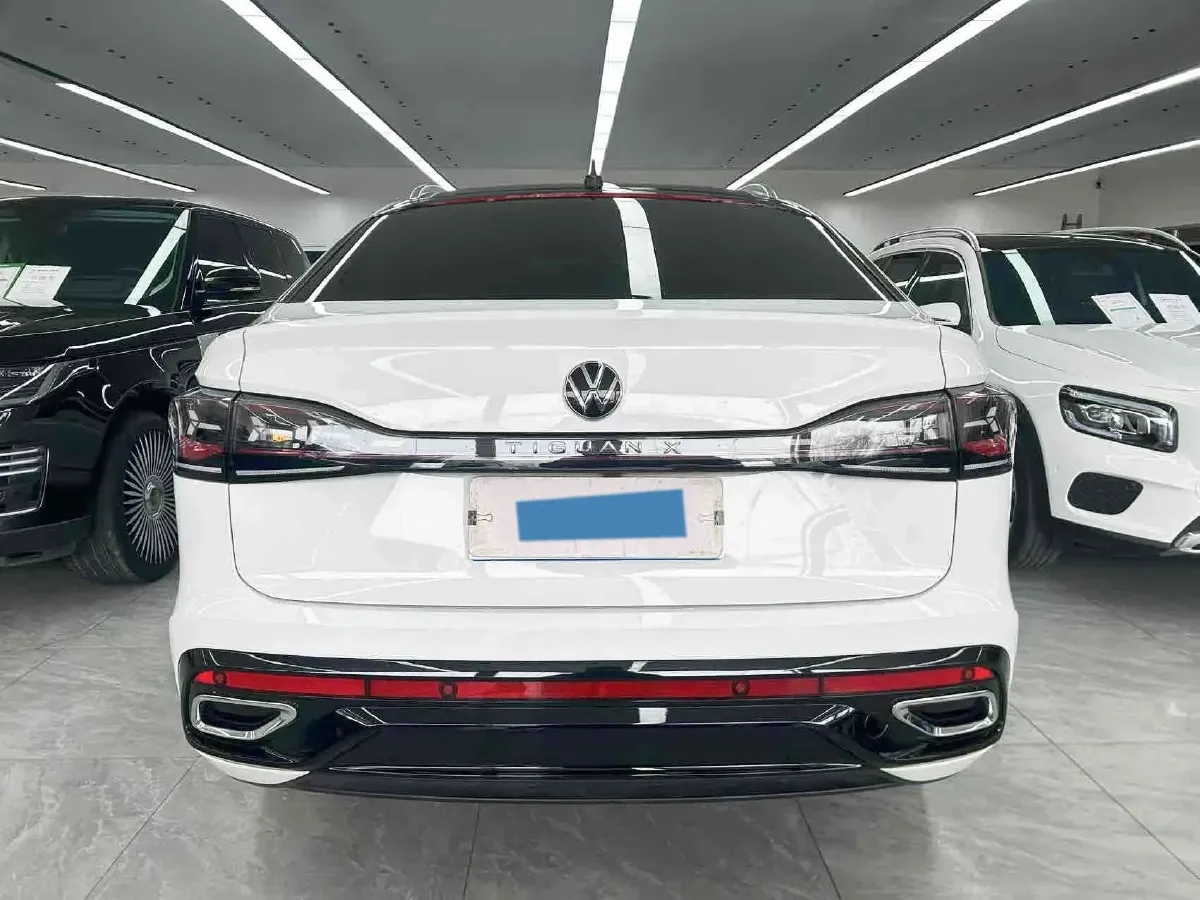 2022 Volkswagen Tiguan X 2.0T 186HP L4 7DCT,autocango,china used car exporter,china ev exporter,chinese used car exporter,chinese used ev exporter