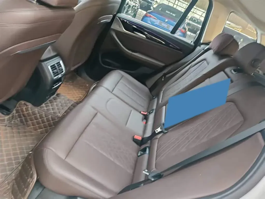 2023 BMW X3 2.0T 184HP L4 8AT,autocango,china used car exporter,china ev exporter,chinese used car exporter,chinese used ev exporter