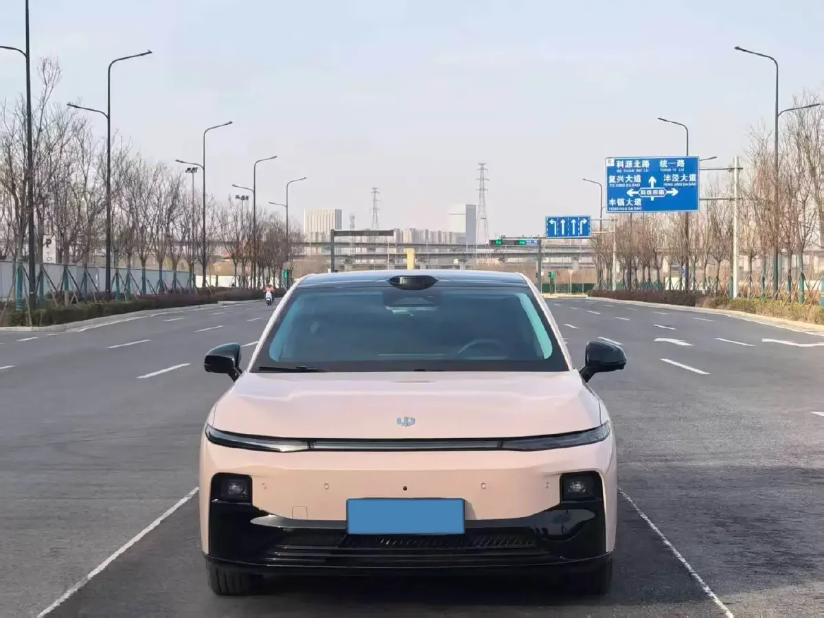 2025 Leapmotor B01 BEV,autocango,china used car exporter,china ev exporter,chinese used car exporter,chinese used ev exporter