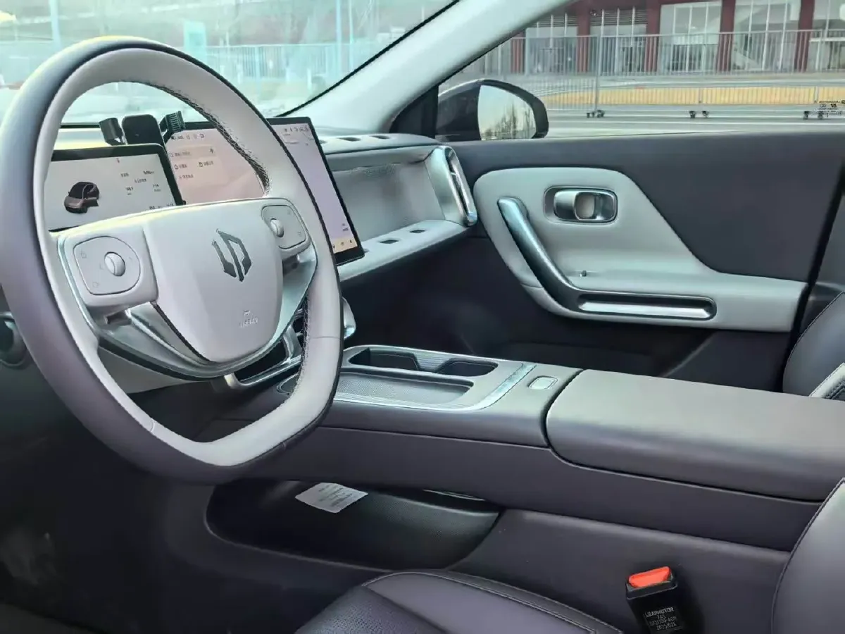 2025 Leapmotor B01 BEV,autocango,china used car exporter,china ev exporter,chinese used car exporter,chinese used ev exporter