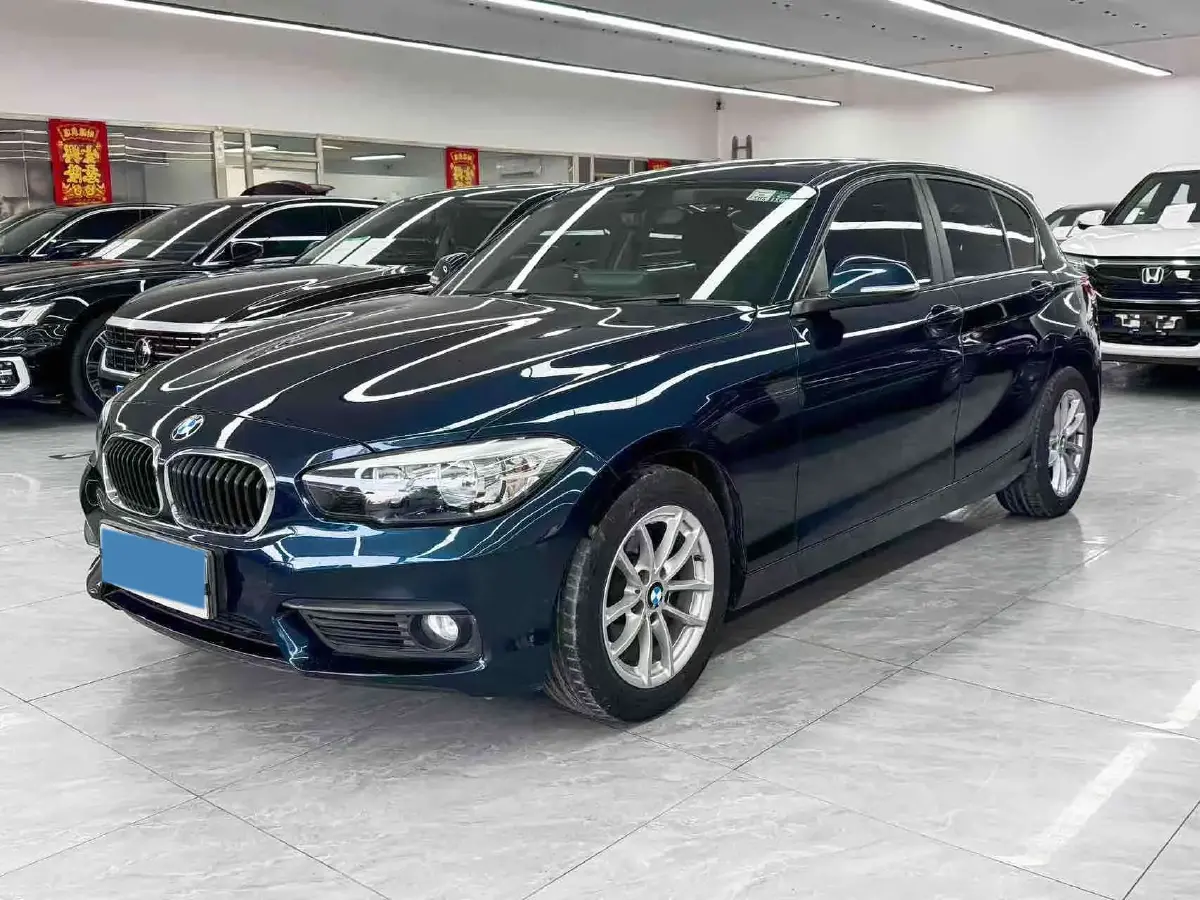 2016 BMW 1 Series 1.5T 136HP L3 8AT