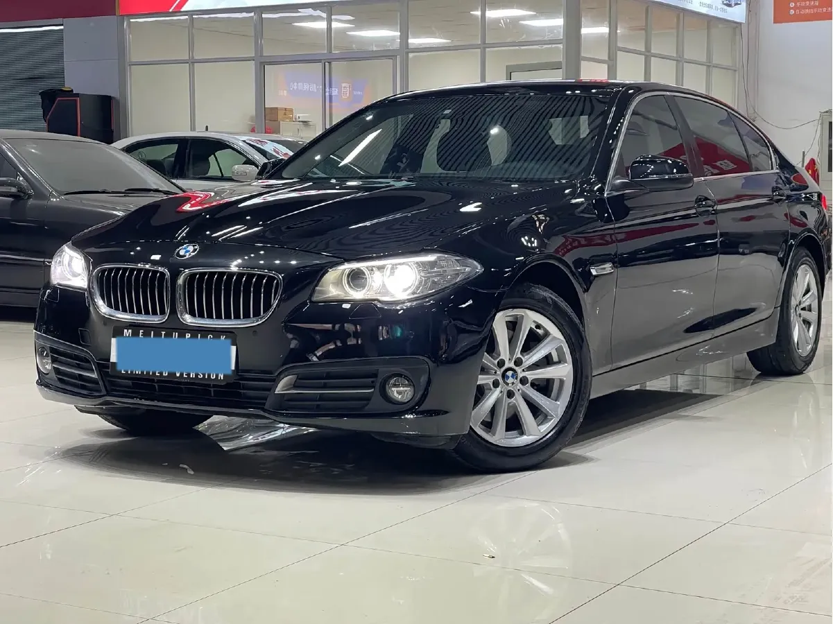 2017 BMW 5 Series 2.0T 184HP L4 8AT,autocango,china used car exporter,china ev exporter,chinese used car exporter,chinese used ev exporter