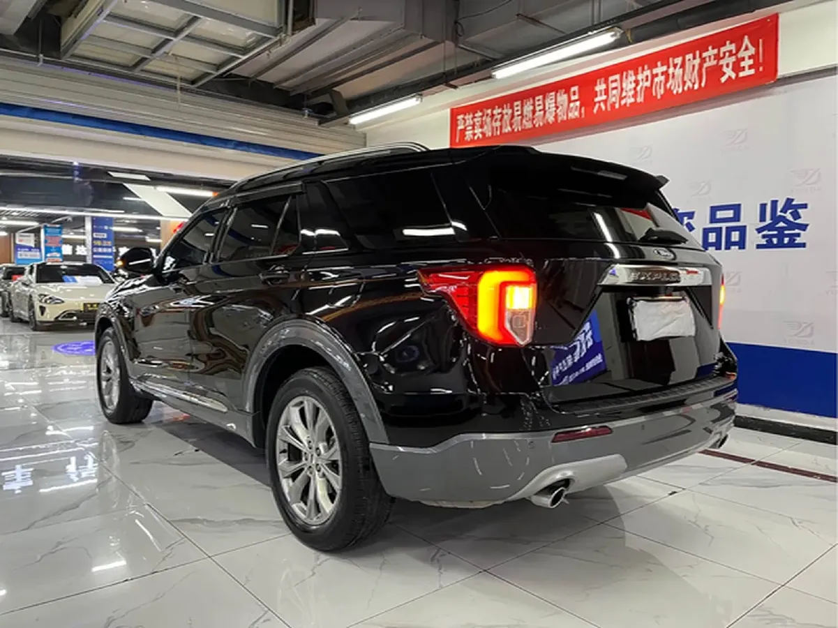 2020 Ford Explorer 2.3T 276HP L4 10AT,autocango,china used car exporter,china ev exporter,chinese used car exporter,chinese used ev exporter