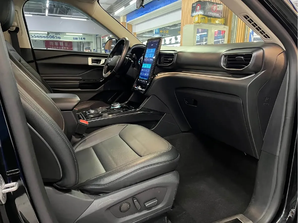 2020 Ford Explorer 2.3T 276HP L4 10AT,autocango,china used car exporter,china ev exporter,chinese used car exporter,chinese used ev exporter