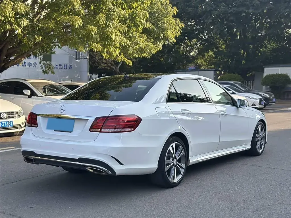2015 Mercedes-Benz E Class 2.0T 211HP L4 7AT,autocango,china used car exporter,china ev exporter,chinese used car exporter,chinese used ev exporter