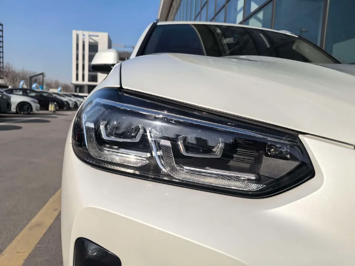 2022 BMW X3 2.0T 184HP L4 8AT,autocango,china used car exporter,china ev exporter,chinese used car exporter,chinese used ev exporter