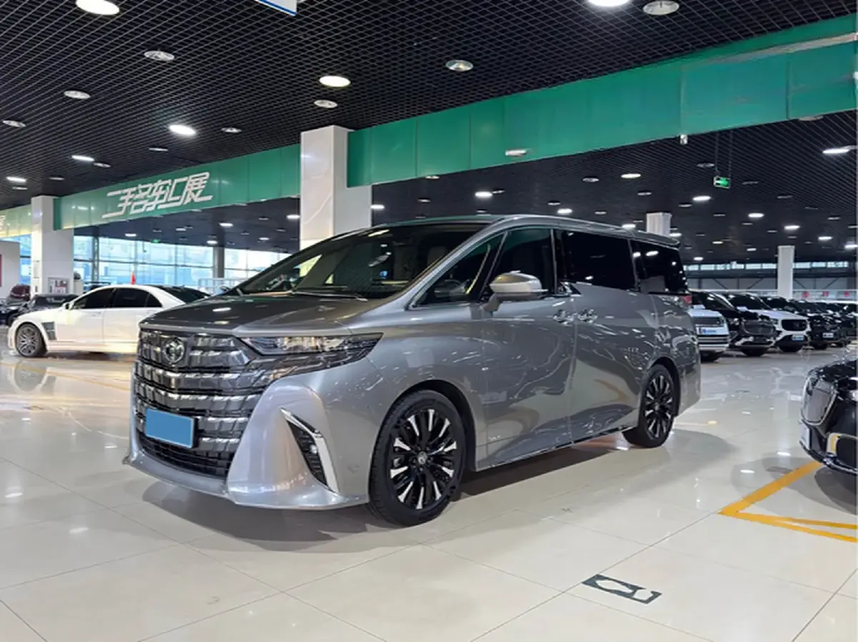 2024 Toyota Alphard 2.5L 190HP L4 E-CVT Hybrid