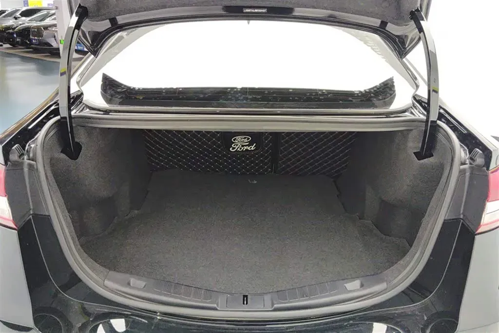 2020 Ford Mondeo 1.5T 182HP L4 6AT,autocango,china used car exporter,china ev exporter,chinese used car exporter,chinese used ev exporter