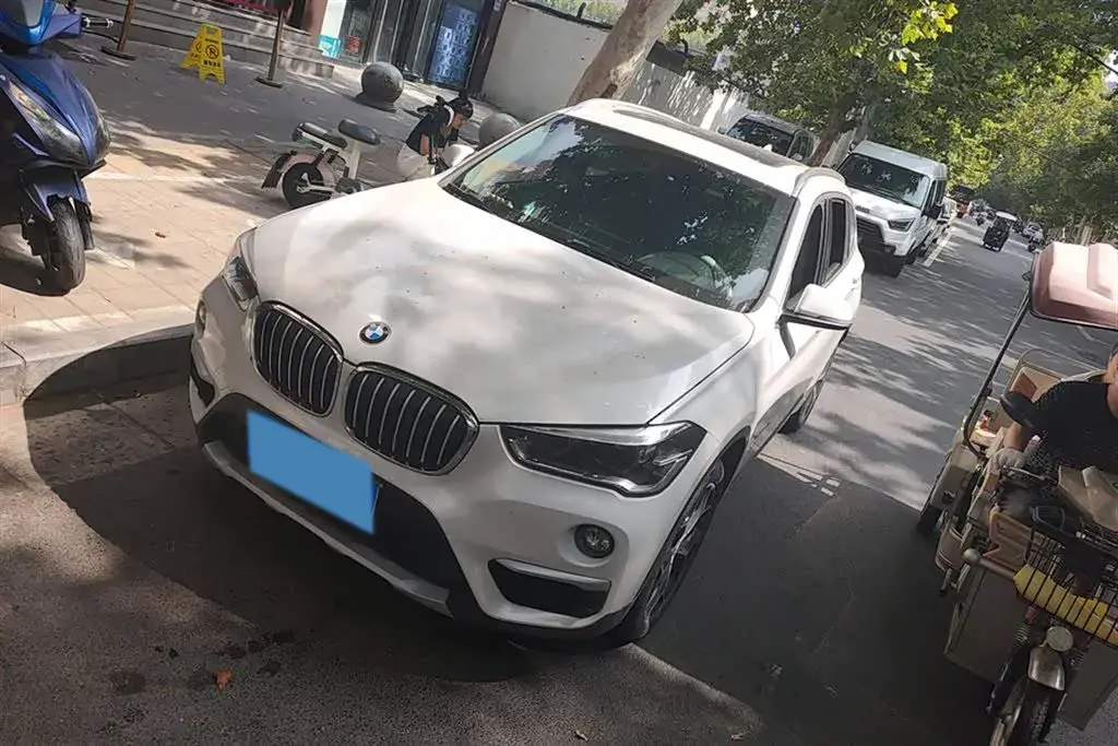 2016 BMW X1 2.0T 192HP L4 8AT