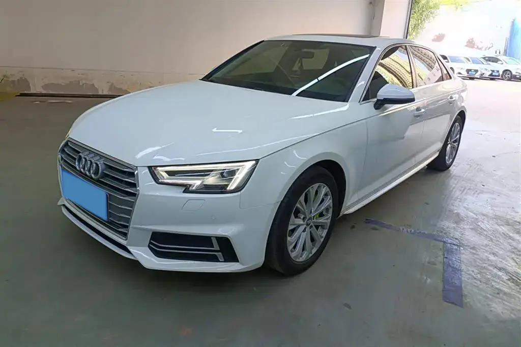 2019 Audi A4L 2.0T 190HP L4 7DCT
