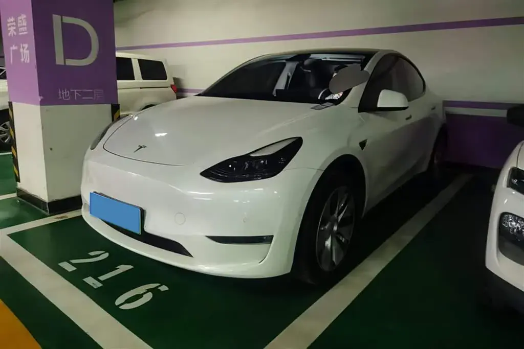 2021 Tesla Model Y BEV 60KWH