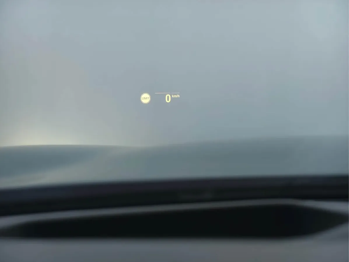 2022 BMW 5 Series 2.0T 252HP L4 8AT,autocango,china used car exporter,china ev exporter,chinese used car exporter,chinese used ev exporter