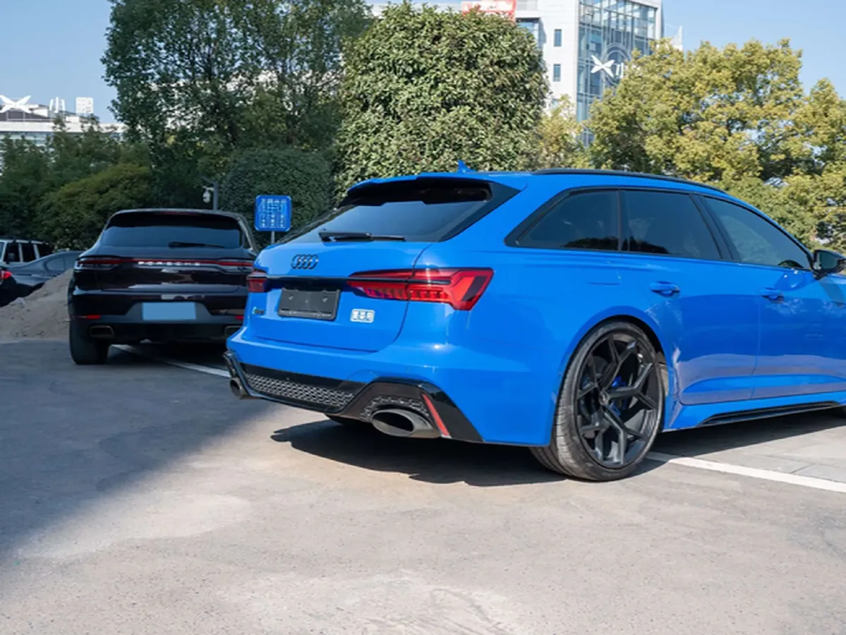 2021 Audi RS 6 4.0T 600HP V8 8AT,autocango,china used car exporter,china ev exporter,chinese used car exporter,chinese used ev exporter
