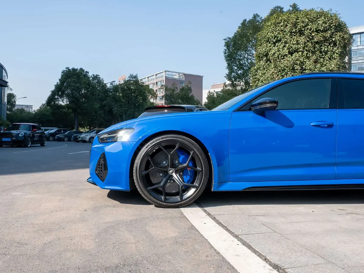 2021 Audi RS 6 4.0T 600HP V8 8AT,autocango,china used car exporter,china ev exporter,chinese used car exporter,chinese used ev exporter