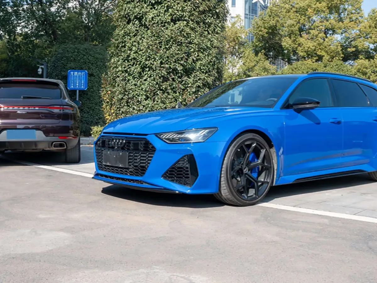 2021 Audi RS 6 4.0T 600HP V8 8AT,autocango,china used car exporter,china ev exporter,chinese used car exporter,chinese used ev exporter