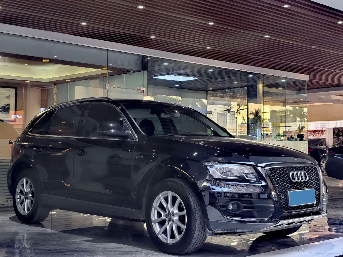 2011 Audi Q5 2.0T 211HP L4 8AT,autocango,china used car exporter,china ev exporter,chinese used car exporter,chinese used ev exporter