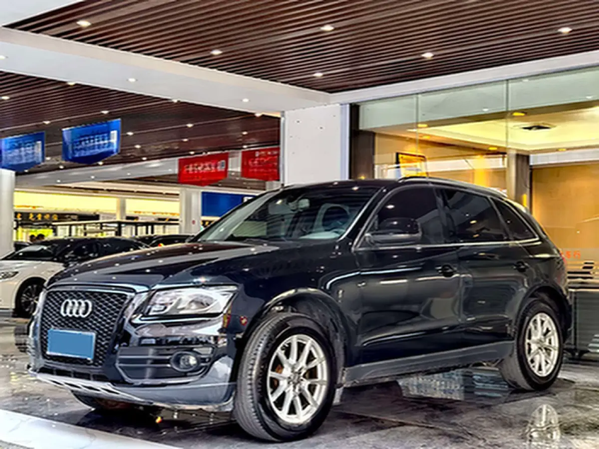2011 Audi Q5 2.0T 211HP L4 8AT