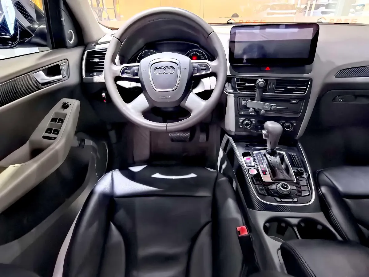 2011 Audi Q5 2.0T 211HP L4 8AT,autocango,china used car exporter,china ev exporter,chinese used car exporter,chinese used ev exporter