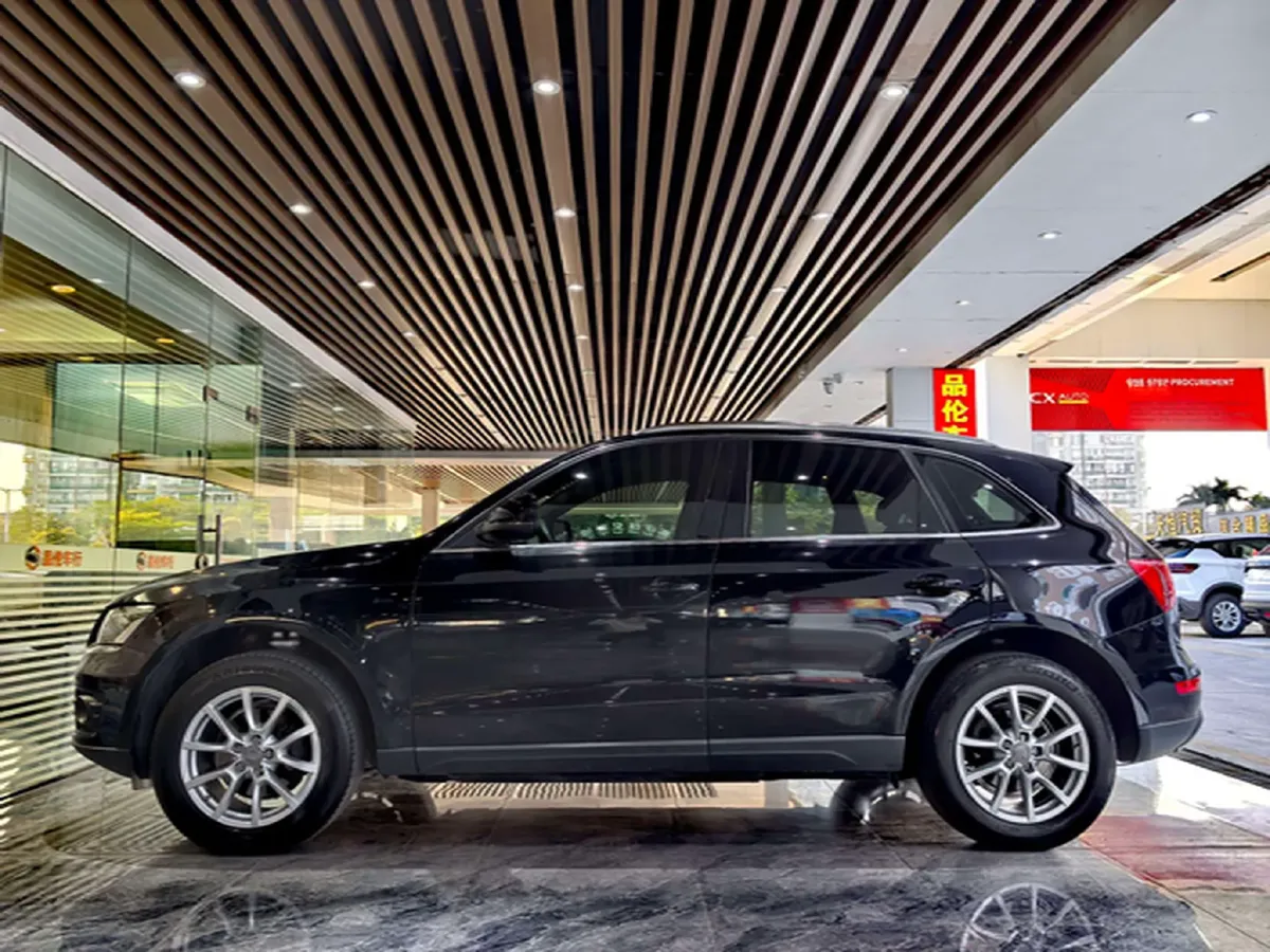 2011 Audi Q5 2.0T 211HP L4 8AT,autocango,china used car exporter,china ev exporter,chinese used car exporter,chinese used ev exporter