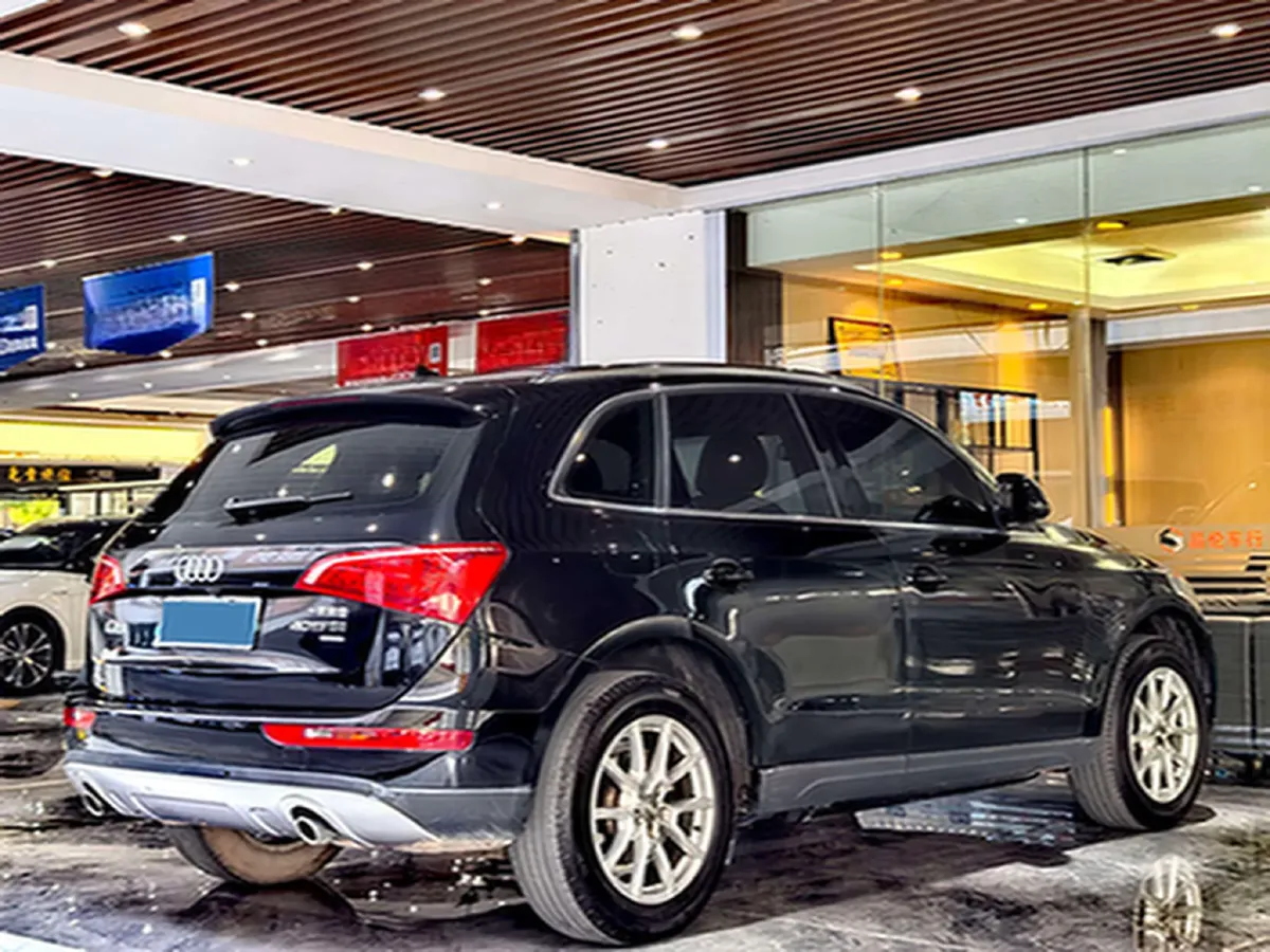 2011 Audi Q5 2.0T 211HP L4 8AT,autocango,china used car exporter,china ev exporter,chinese used car exporter,chinese used ev exporter
