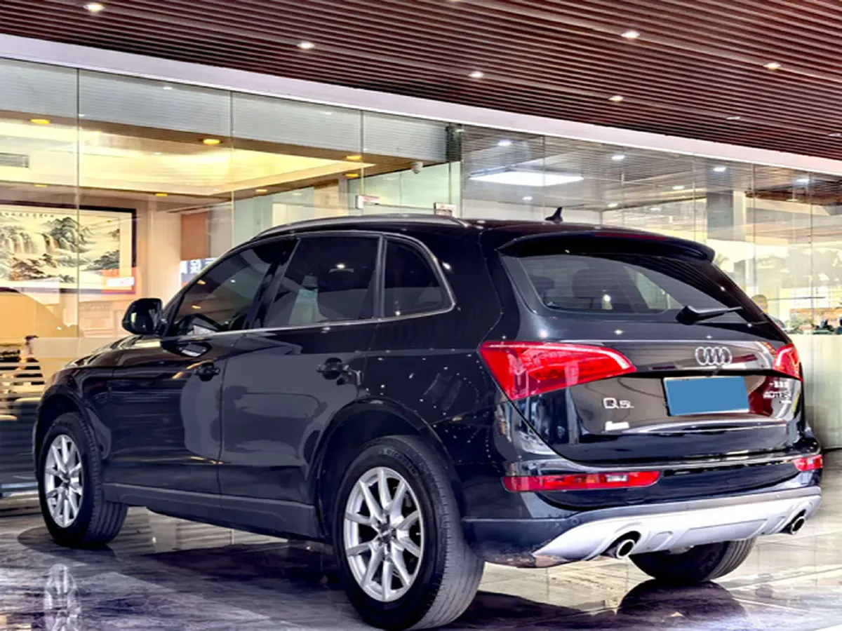 2011 Audi Q5 2.0T 211HP L4 8AT,autocango,china used car exporter,china ev exporter,chinese used car exporter,chinese used ev exporter