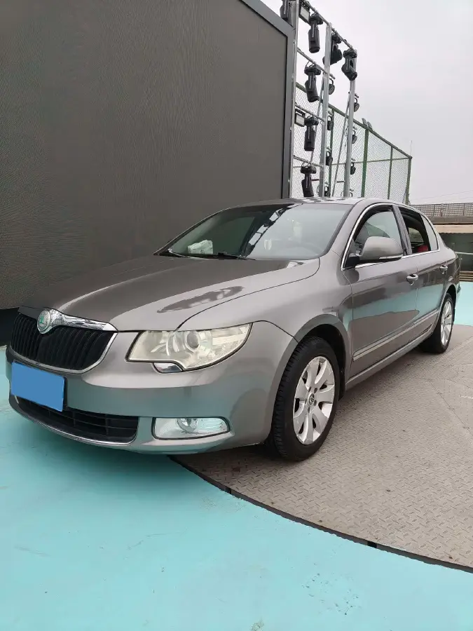 2012 Skoda Superb 1.4T 131HP L4 5MT