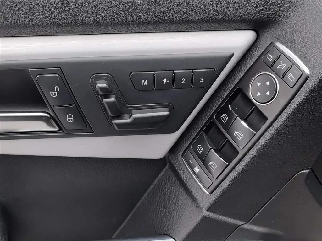 2013 Mercedes-Benz GLK Class 3.0L 245HP V6 7AT,autocango,china used car exporter,china ev exporter,chinese used car exporter,chinese used ev exporter