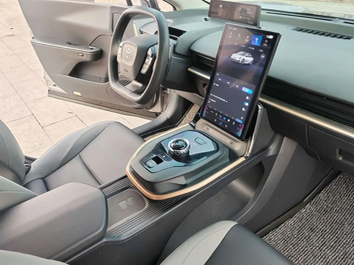 2024 Toyota bZ3 BEV 49.92KWH,autocango,china used car exporter,china ev exporter,chinese used car exporter,chinese used ev exporter